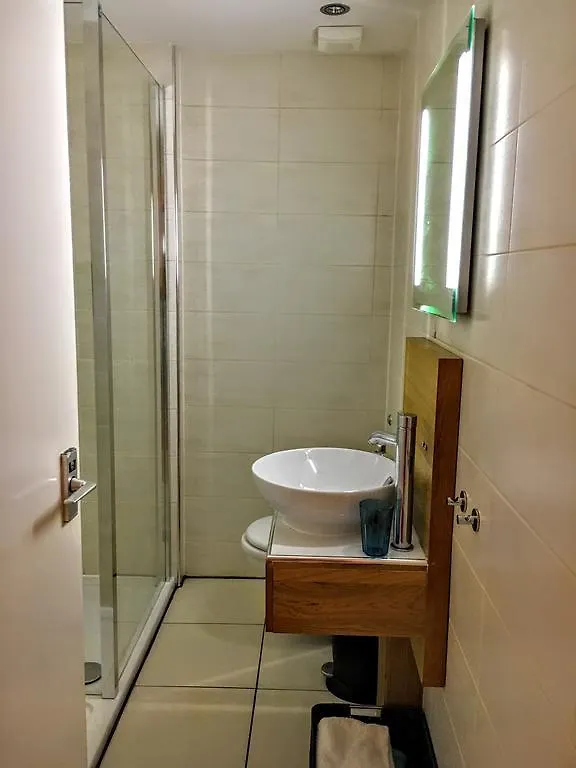 Grassmarket, Castle Wynd Apartment Edinburgh